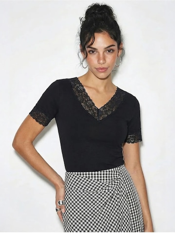 Camicia da donna di Bianco Lucci in nero: frontale
