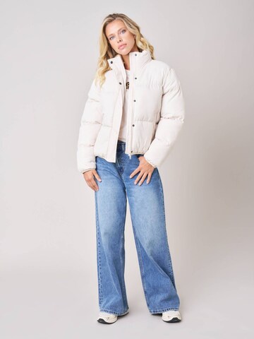 Manteau d’hiver Deeluxe en beige
