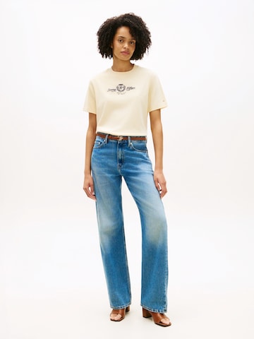 TOMMY HILFIGER T-Shirt 'Varsity' in Beige