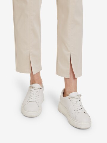 Betty Barclay Regular Pleated Pants in Beige