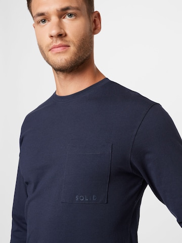 !Solid Shirt in Blau