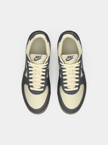 Nike Sportswear Nízke tenisky 'FIELD GENERAL' - Zelená
