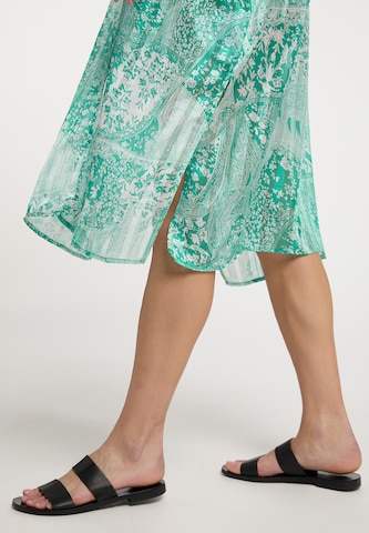 Rochie de plaja de la IZIA pe verde