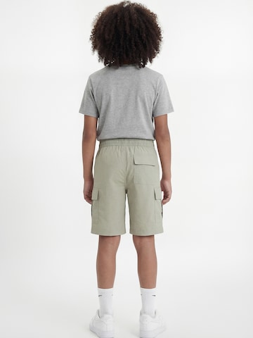 Nike Sportswear Обычный Штаны 'CLUB' в Серый