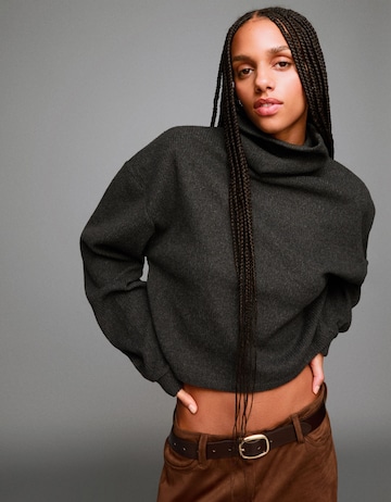 Bershka Pullover in Grau: Vorderseite