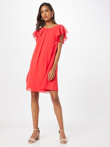SWING Cocktail Dress in Red: front