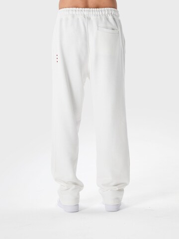 Ossy Homer Loosefit Sporthose '450 GSM Heavy Cotton' in Weiß
