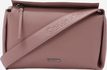 Borsa a tracolla 'GRACIE' di Calvin Klein in lilla: frontale