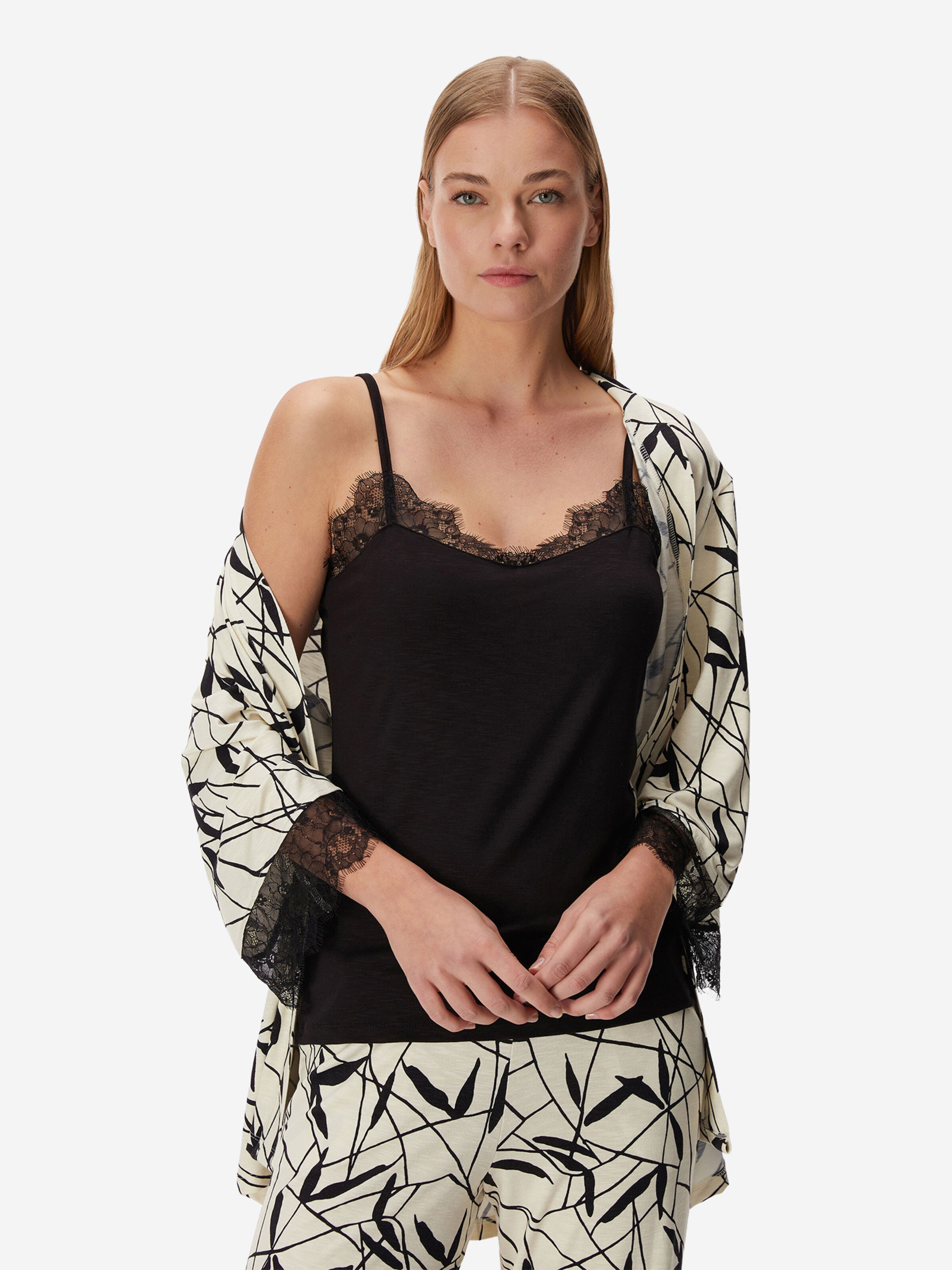 Goldenbay - Pijama ' Gown, Camisole & Pants Petunia ' en negro