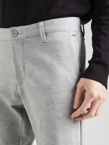 Slimfit Pantaloni chino 'ONSMark' di Only & Sons in grigio