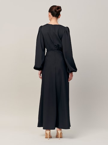 Rochie de la Sável pe negru