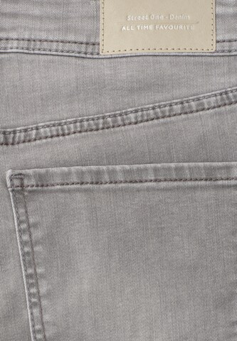 STREET ONE Regular Jeans in Grau