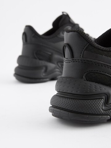 Sneaker di Next in nero