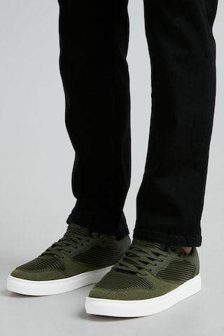 BLEND Sneakers in Green: front