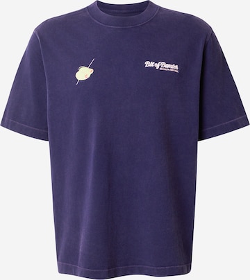 T-Shirt Abercrombie & Fitch en bleu : devant