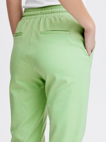 Slimfit Pantaloni 'KATE' de la ICHI pe verde