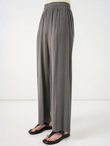 Wide Leg Pantalon Bigdart en gris
