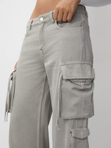 Regular Jeans cargo Pull&Bear en gris