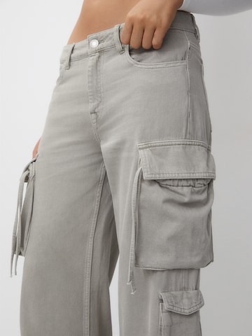 Pull&Bear Regular Cargojeans in Grijs