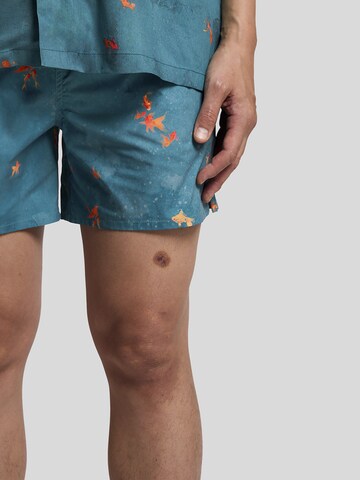 Lyle & Scott Regular Trousers in Blue