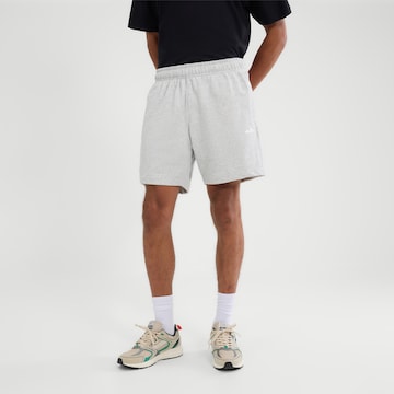 ELLESSE Regular Pants in Grey: front