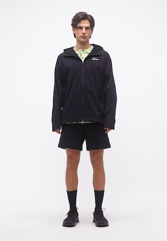NIKE - Chaqueta deportiva 'Pro Octa' en negro: frente