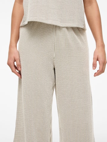 Wide Leg Pantalon 'VIStriplo' VILA en beige