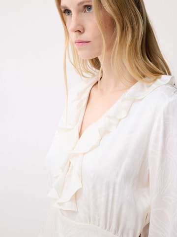 adl Cocktail dress in Beige