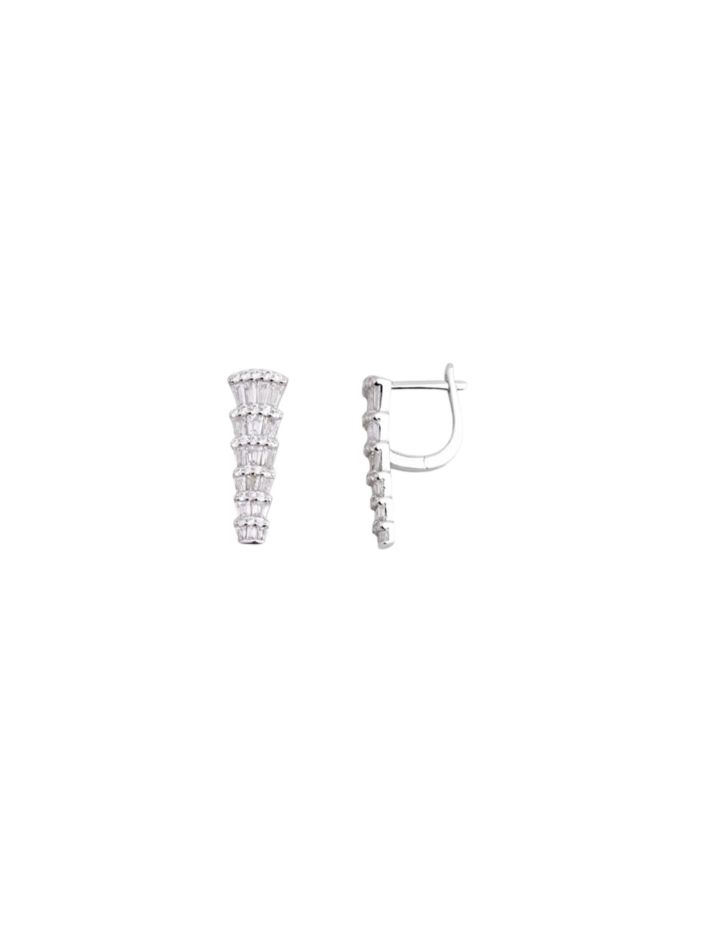 So Chic Earrings in White: front