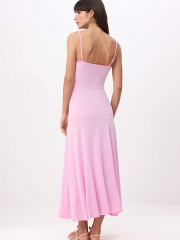 Trendyol Summer Dress in Pink