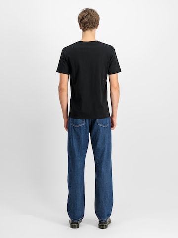ALPHA INDUSTRIES T-shirt i svart