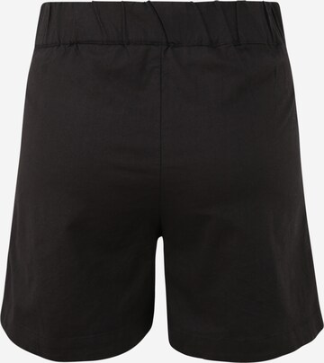 Selected Femme Petite Regular Shorts 'CECILIE' in Schwarz