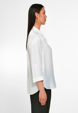 Anna Aura Blouse in White