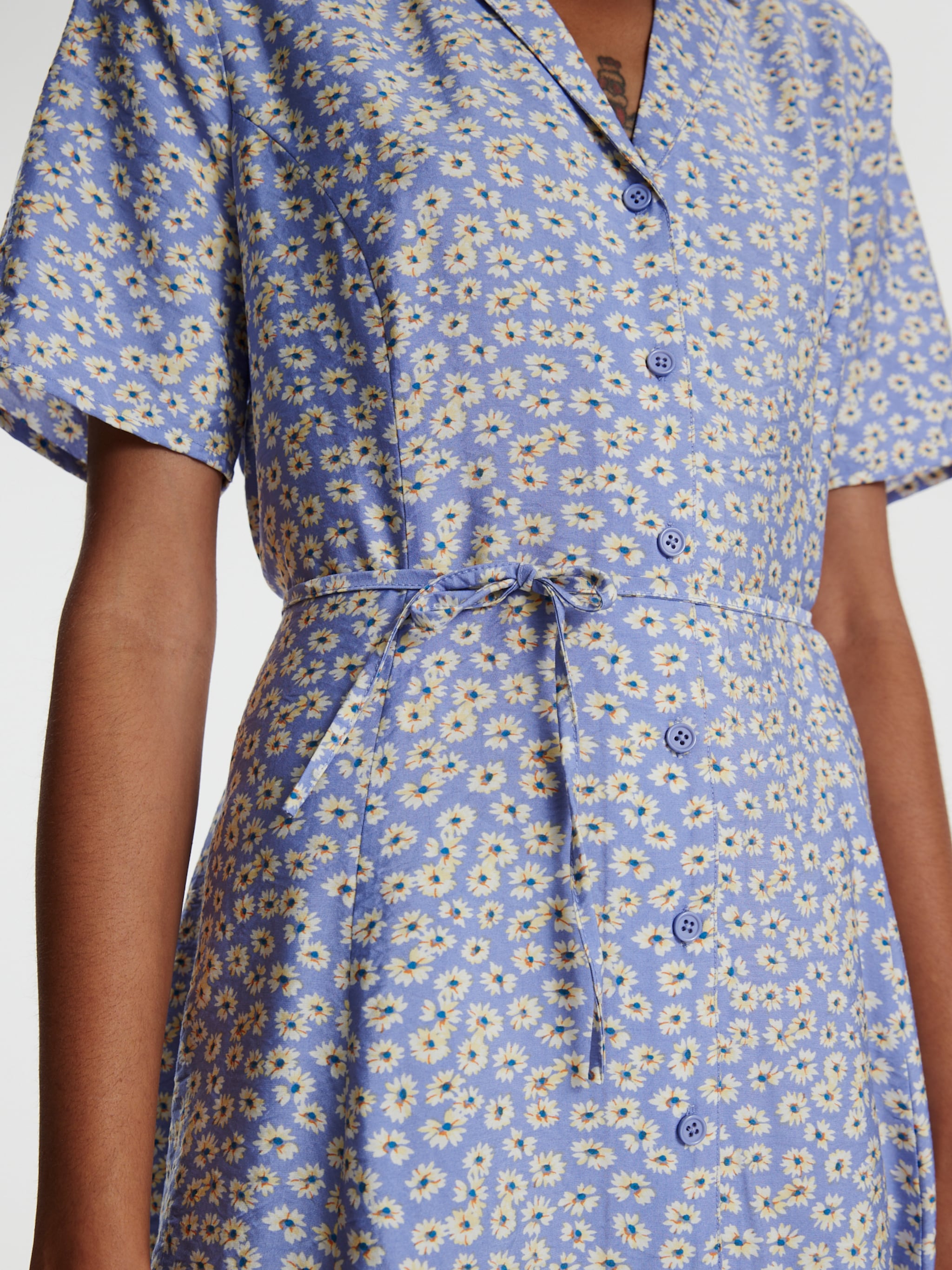 EDITED Produkter Kjole 'Tima' lilla