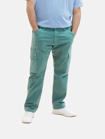 TOM TAILOR Men + Regular Cargobroek in Groen: voorkant