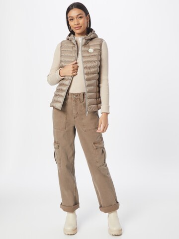 No. 1 Como Vest in Brown