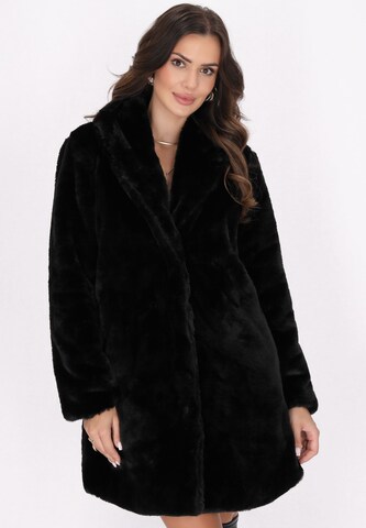 Cappotto invernale di faina in nero: frontale