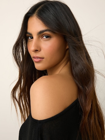 Pulover de la Next pe negru