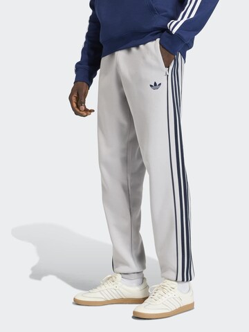 ADIDAS ORIGINALS Regular Workout Pants in Grey: front