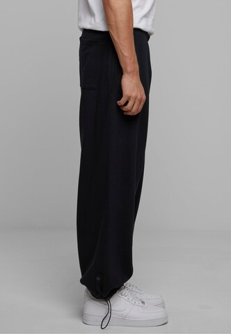 Urban Classics Loose fit Pants in Black