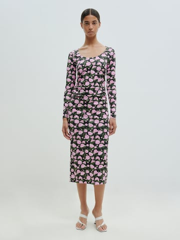 Robe 'Thekla' EDITED en rose : devant