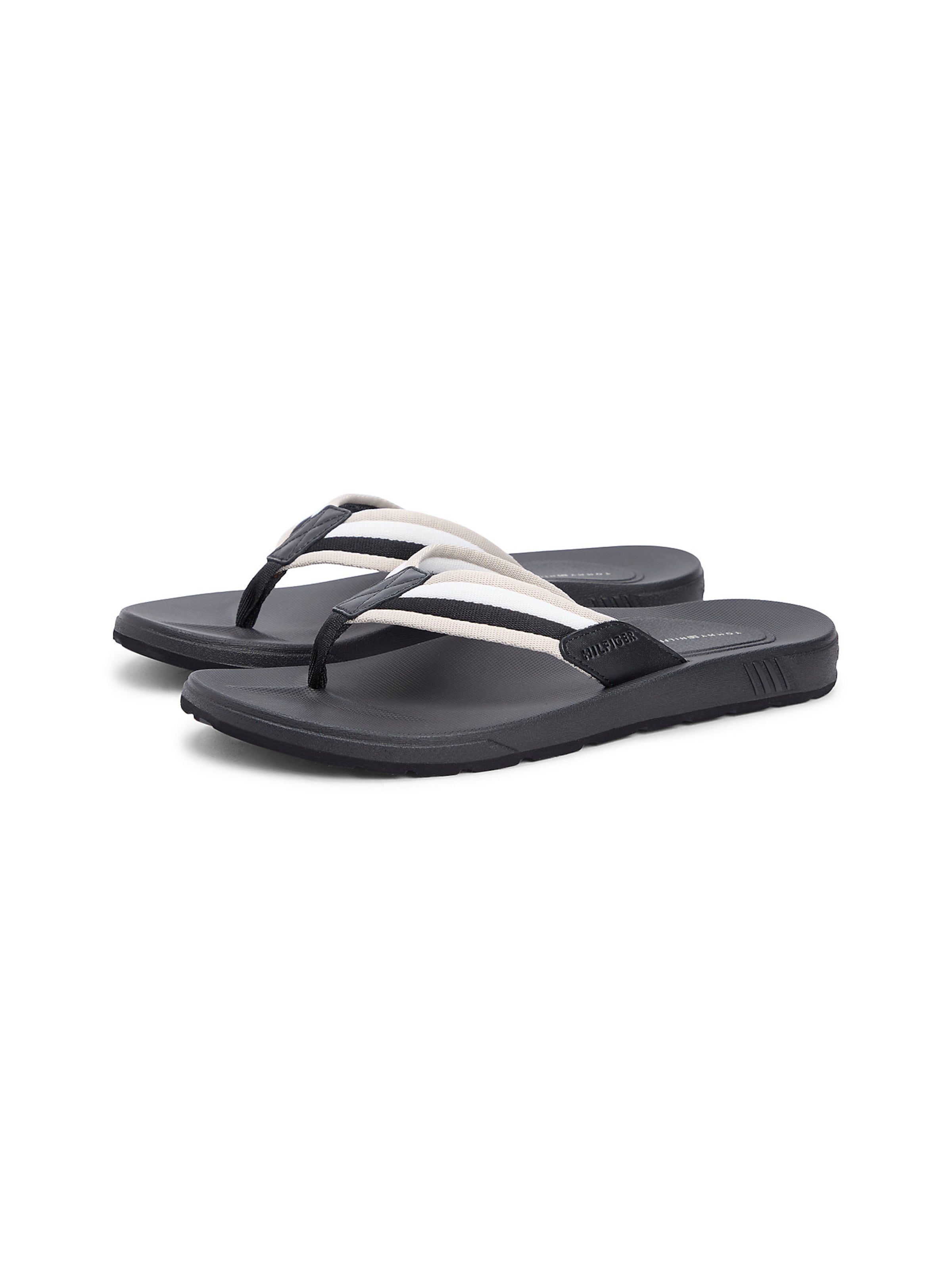 TOMMY HILFIGER Teenslippers in Zwart