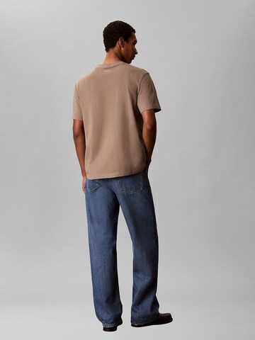 T-Shirt Calvin Klein Jeans en marron
