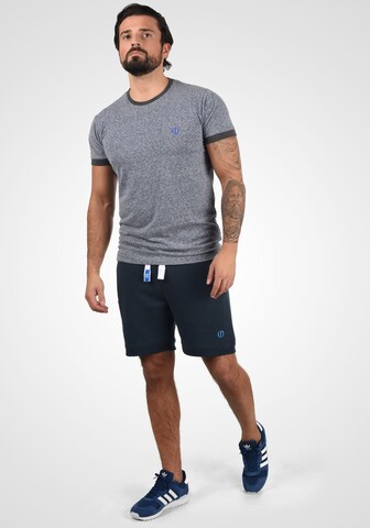 !Solid Regular Trousers in Blue