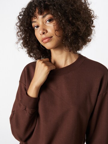 Monki Sweatshirt in Braun