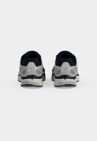 Sneaker bassa 'P-6000' di Nike Sportswear in grigio