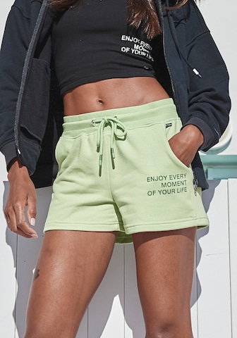 BUFFALO Regular Pants in Green: front