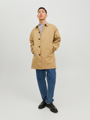 JACK & JONES Overgangsfrakke 'Crease' i beige