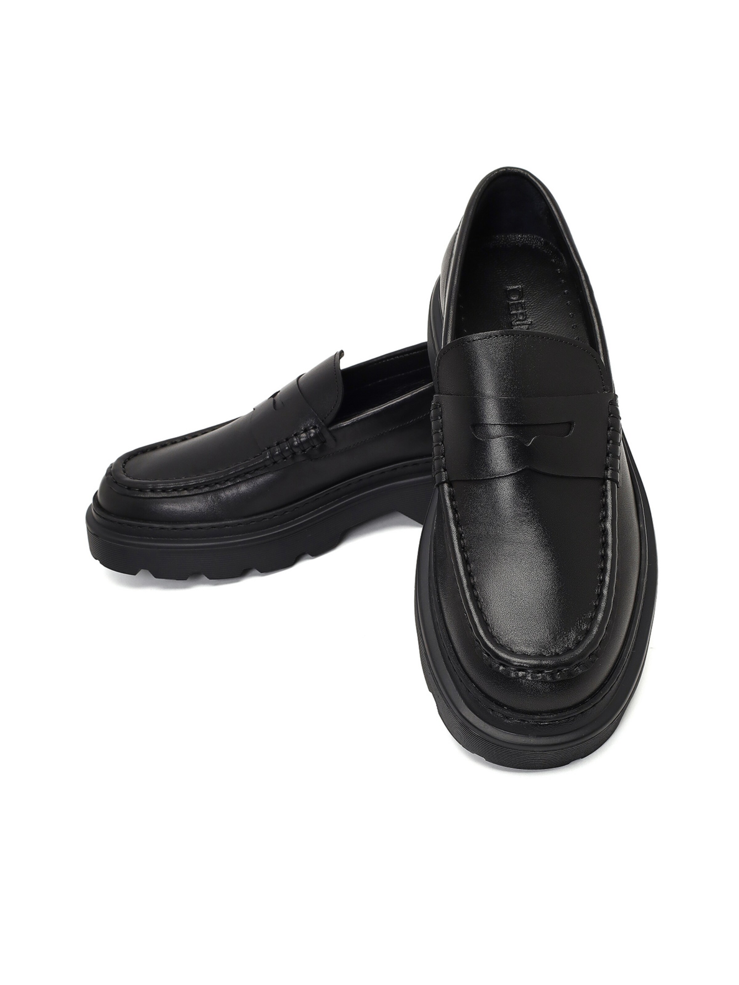 Chaussure basse Derimod en noir