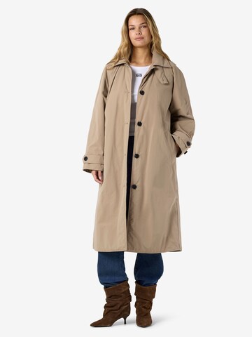 Noisy may Tussenmantel 'NMCarlie' in Beige